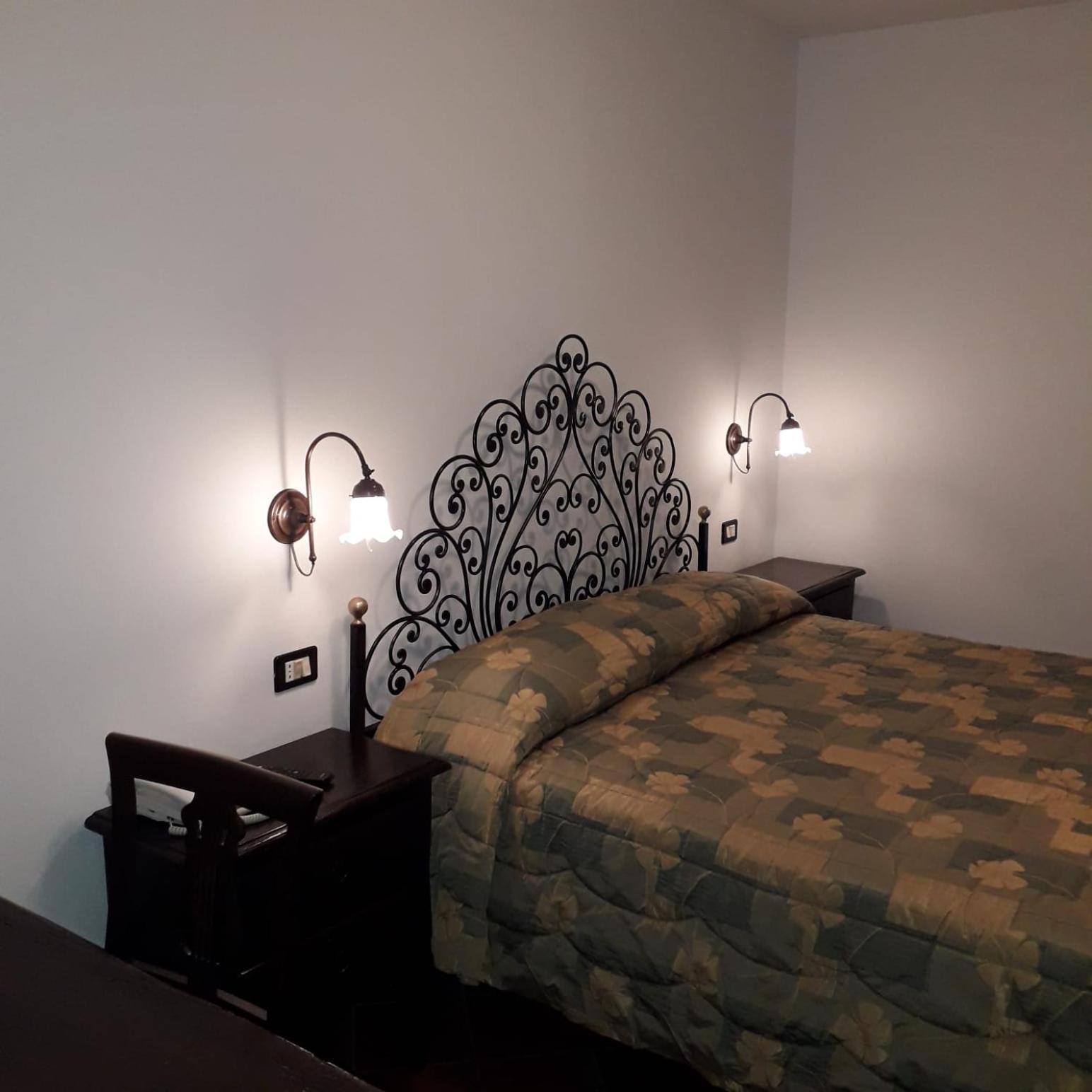 פסקאסרולי Hotel Bucaneve מראה חיצוני תמונה