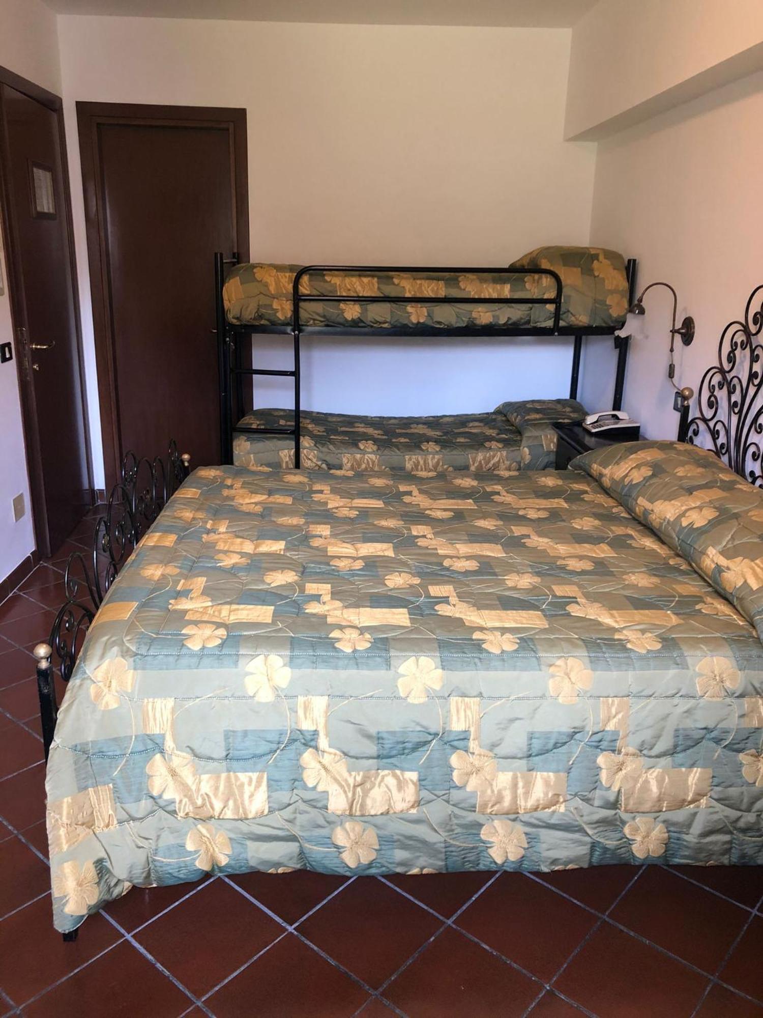 פסקאסרולי Hotel Bucaneve מראה חיצוני תמונה